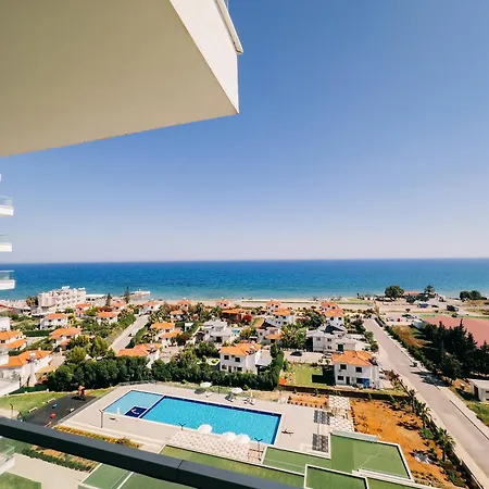 Spacious Three Bed * Trikomo
