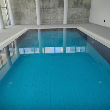 Apartment Spacious Three Bed Trikomo