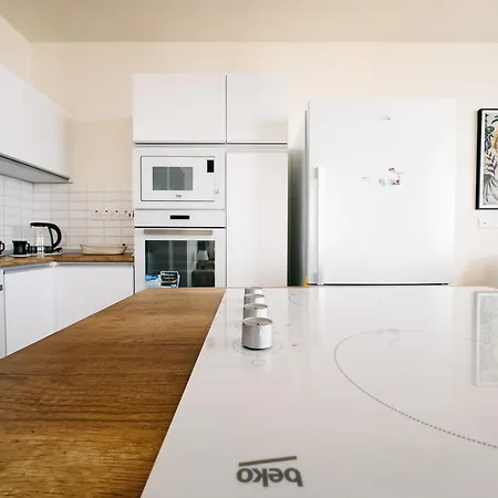 Apartamento Spacious Three Bed *
