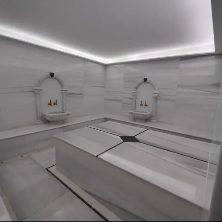 Spacious Three Bed Apartamento Trikomo